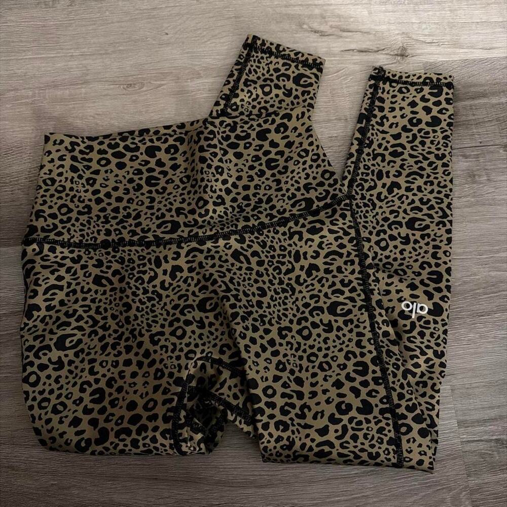 Alo yoga leopard print leggings